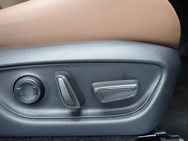 ＬＢＸ リラックス　パノラミックビューモニター・電動ゲート・レクサスセーフティＳ・障害物センサー・本革・ＢＳＭ・電動シート・シートヒーター・ＬＥＤヘッドライト・純正１８ＡＷ・９．８型純正ＤＡ・ＴＶ・ＥＴＣ２．０・ドラレコ（42枚目）