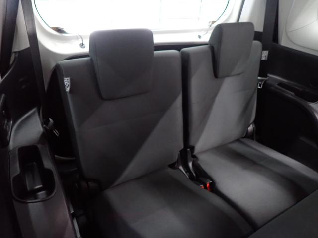 シエンタ ハイブリッドＧ　両側電動スライドドア　トヨタセーフティセンス　衝突軽減ブレーキ　障害物センサー　全方位カメラ　ＬＥＤヘッドライト　スマートキー　純正ＤＡ　バックカメラ　Ｂｌｕｅｔｏｏｔｈ　ＥＴＣ　ドラレコ（42枚目）