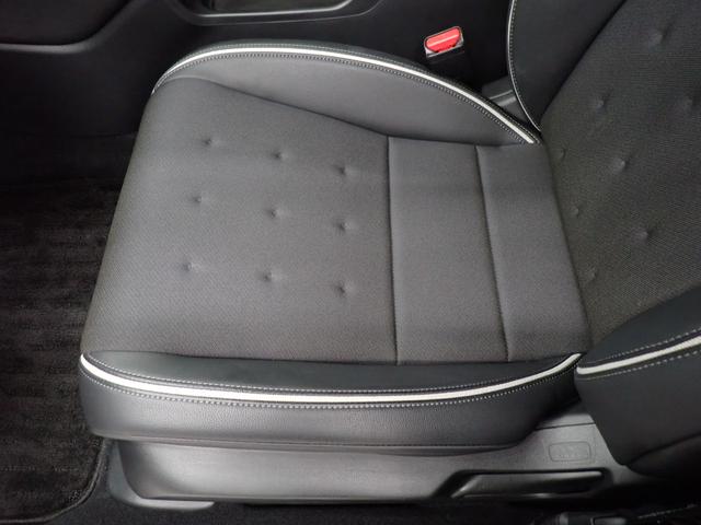 ZR-V e:HEV X ホンダセンシング・障害物センサー・全方位カメラ・パワーゲート・LEDヘッドライト・スマートキー・純正AW・フルセグTV・Bluetooth・ETC・ドライブレコーダー・ワイヤレス充電(40枚目)