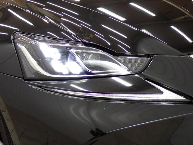 ＩＳ ＩＳ３００　バージョンＬ　レクサスセーフティシステム　障害物センサー　サンルーフ　本革シート　パワーシート　シートヒーター　シートエアコン　ＬＥＤヘッド　純正ＡＷ　バックカメラ　フルセグ　ＤＶＤ　Ｂｌｕｅｔｏｏｔｈ　ＥＴＣ（13枚目）