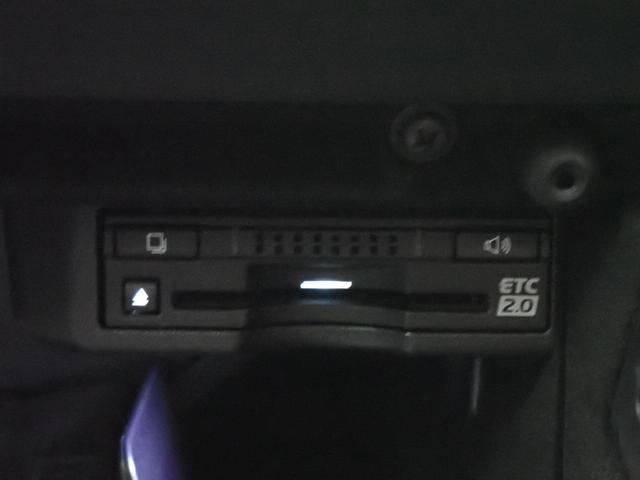 ＩＳ ＩＳ３００　バージョンＬ　レクサスセーフティシステム　障害物センサー　サンルーフ　本革シート　パワーシート　シートヒーター　シートエアコン　ＬＥＤヘッド　純正ＡＷ　バックカメラ　フルセグ　ＤＶＤ　Ｂｌｕｅｔｏｏｔｈ　ＥＴＣ（18枚目）