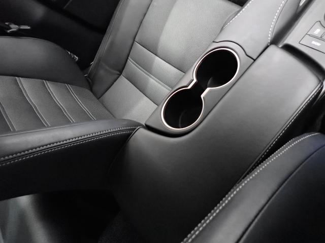 ＩＳ ＩＳ３００　バージョンＬ　レクサスセーフティシステム　障害物センサー　サンルーフ　本革シート　パワーシート　シートヒーター　シートエアコン　ＬＥＤヘッド　純正ＡＷ　バックカメラ　フルセグ　ＤＶＤ　Ｂｌｕｅｔｏｏｔｈ　ＥＴＣ（28枚目）