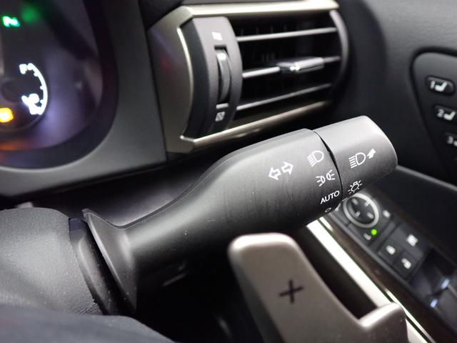 ＩＳ ＩＳ３００　バージョンＬ　レクサスセーフティシステム　障害物センサー　サンルーフ　本革シート　パワーシート　シートヒーター　シートエアコン　ＬＥＤヘッド　純正ＡＷ　バックカメラ　フルセグ　ＤＶＤ　Ｂｌｕｅｔｏｏｔｈ　ＥＴＣ（34枚目）