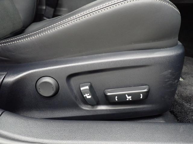 ＩＳ ＩＳ３００　バージョンＬ　レクサスセーフティシステム　障害物センサー　サンルーフ　本革シート　パワーシート　シートヒーター　シートエアコン　ＬＥＤヘッド　純正ＡＷ　バックカメラ　フルセグ　ＤＶＤ　Ｂｌｕｅｔｏｏｔｈ　ＥＴＣ（40枚目）