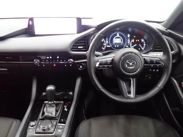 ＭＡＺＤＡ３ファストバック ＸＤ　ツーリング　マツダコネクト　障害物センサー　全方位カメラ　運転席パワーシート　シートヒーター　ＬＥＤヘッドライト　スマートキー　純正ＡＷ　純正ナビ　バックカメラ　フルセグＴＶ　Ｂｌｕｅｔｏｏｔｈ　ＥＴＣ（16枚目）