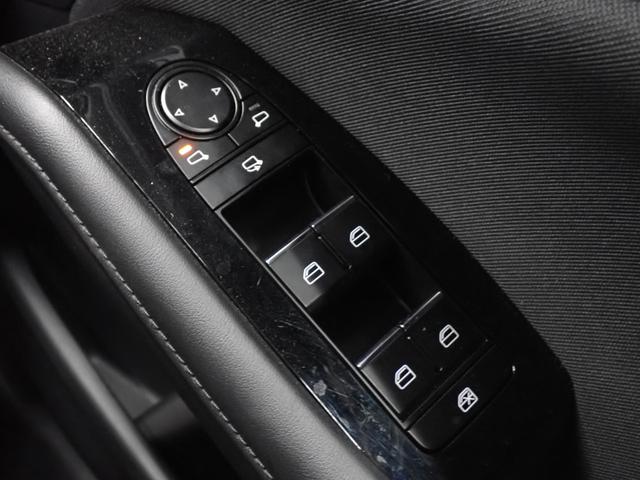 ＭＡＺＤＡ３ファストバック ＸＤ　ツーリング　マツダコネクト　障害物センサー　全方位カメラ　運転席パワーシート　シートヒーター　ＬＥＤヘッドライト　スマートキー　純正ＡＷ　純正ナビ　バックカメラ　フルセグＴＶ　Ｂｌｕｅｔｏｏｔｈ　ＥＴＣ（37枚目）