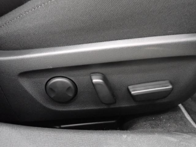 ＭＡＺＤＡ３ファストバック ＸＤ　ツーリング　マツダコネクト　障害物センサー　全方位カメラ　運転席パワーシート　シートヒーター　ＬＥＤヘッドライト　スマートキー　純正ＡＷ　純正ナビ　バックカメラ　フルセグＴＶ　Ｂｌｕｅｔｏｏｔｈ　ＥＴＣ（40枚目）