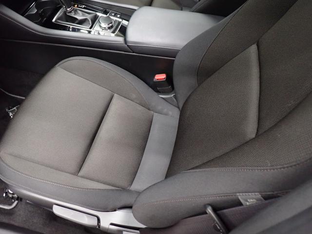 ＭＡＺＤＡ３ファストバック ＸＤ　ツーリング　マツダコネクト　障害物センサー　全方位カメラ　運転席パワーシート　シートヒーター　ＬＥＤヘッドライト　スマートキー　純正ＡＷ　純正ナビ　バックカメラ　フルセグＴＶ　Ｂｌｕｅｔｏｏｔｈ　ＥＴＣ（42枚目）