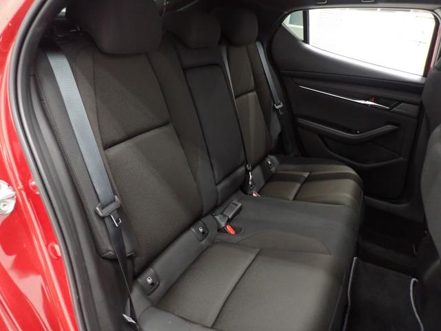 ＭＡＺＤＡ３ファストバック ＸＤ　ツーリング　マツダコネクト　障害物センサー　全方位カメラ　運転席パワーシート　シートヒーター　ＬＥＤヘッドライト　スマートキー　純正ＡＷ　純正ナビ　バックカメラ　フルセグＴＶ　Ｂｌｕｅｔｏｏｔｈ　ＥＴＣ（43枚目）