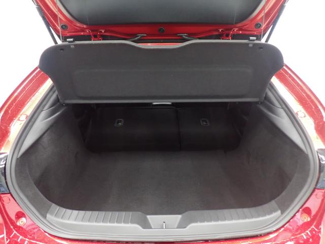 ＭＡＺＤＡ３ファストバック ＸＤ　ツーリング　マツダコネクト　障害物センサー　全方位カメラ　運転席パワーシート　シートヒーター　ＬＥＤヘッドライト　スマートキー　純正ＡＷ　純正ナビ　バックカメラ　フルセグＴＶ　Ｂｌｕｅｔｏｏｔｈ　ＥＴＣ（47枚目）