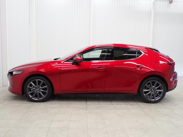 ＭＡＺＤＡ３ファストバック ＸＤ　ツーリング　マツダコネクト　障害物センサー　全方位カメラ　運転席パワーシート　シートヒーター　ＬＥＤヘッドライト　スマートキー　純正ＡＷ　純正ナビ　バックカメラ　フルセグＴＶ　Ｂｌｕｅｔｏｏｔｈ　ＥＴＣ（49枚目）