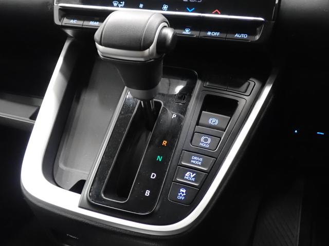 ノア ハイブリッドG 片側電動スライドドア・トヨタセーフティS・障害物センサー・LEDライト・デジタルミラー・スマートキー・純正16AW・純正DA・バックカメラ・フルセグTV・DVD・Bluetooth・ETC・ドラレコ(25枚目)