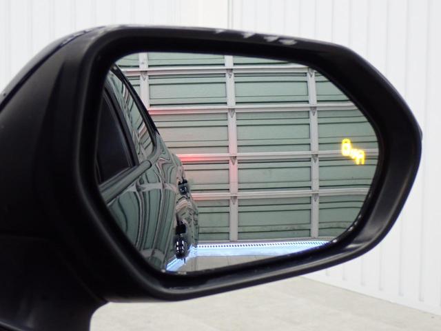 カローラスポーツ Ｇ　Ｚ　トヨタセーフティセンス・障害物センサー・ＢＳＭ・ＬＥＤヘッドライト・スマートキー・純正１８ＡＷ・９インチ純正メモリーナビ・バックカメラ・フルセグＴＶ・Ｂｌｕｅｔｏｏｔｈ・ＥＴＣ・ドライブレコーダー（11枚目）