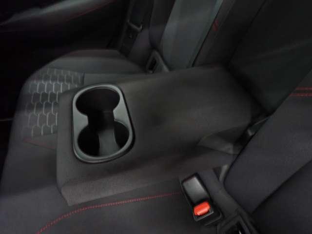 カローラスポーツ Ｇ　Ｚ　トヨタセーフティセンス・障害物センサー・ＢＳＭ・ＬＥＤヘッドライト・スマートキー・純正１８ＡＷ・９インチ純正メモリーナビ・バックカメラ・フルセグＴＶ・Ｂｌｕｅｔｏｏｔｈ・ＥＴＣ・ドライブレコーダー（44枚目）