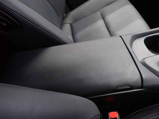 クラウンクロスオーバー Ｇアドバンスド・レザーパッケージ　モデリスタフルエアロ・トヨタセーフティＳ・全方位カメラ・ＢＳＭ・ＨＵＤ・ワイヤレス充電・ＰＷゲート・本革シート・電動シート・シートヒーター＋エアコン・四眼ＬＥＤ・純正ＡＷ・１２．３インチ純正ＤＡ・ＴＶ（32枚目）