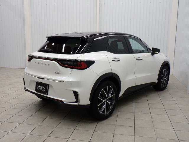 ���Ђł͒Z���T�C�N���ŐV�������f���̃����^�J�[�ɓ���ւ��Ă���܂��̂ŁA���N���Ԃ����񋟏o���܂��B�V�Ԃ��畾�ЕۗL�̃����^�A�b�v�Ԃł��̂ō��܂ł̃����e�i���X���o�b�`���ł����