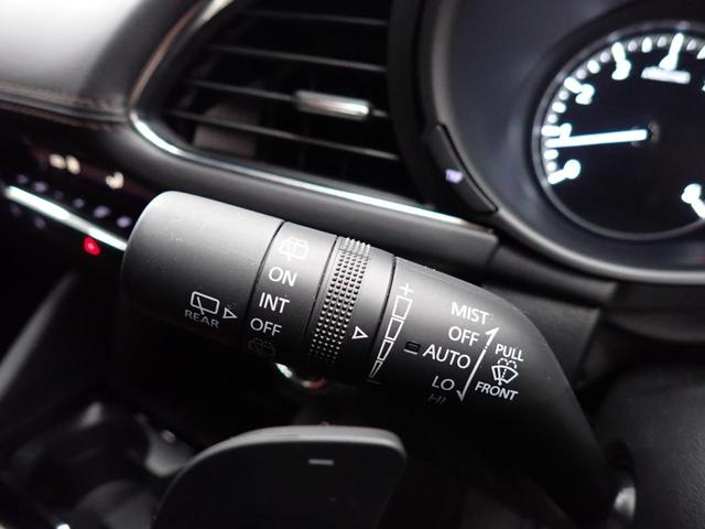 ＭＡＺＤＡ３ファストバック ２０Ｓプロアクティブ　ツーリングセレクション　マツダコネクト・衝突軽減Ｂ・障害物センサー・ＢＳＭ・ＨＵＤ・ワイヤレス充電・全方位カメラ・電動シート・シートヒーター・ハンドルヒーター・ＬＥＤライト・純正ＡＷ・フルセグＴＶ・Ｂｌｕｅｔｏｏｔｈ・ＥＴＣ（32枚目）