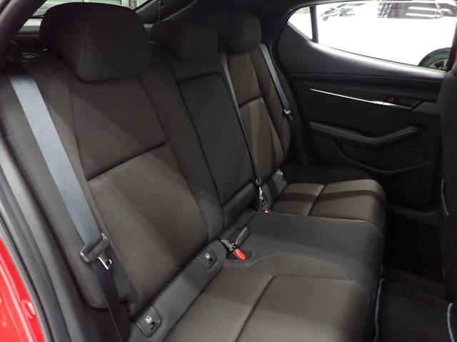 ＭＡＺＤＡ３ファストバック ２０Ｓプロアクティブ　ツーリングセレクション　マツダコネクト・衝突軽減Ｂ・障害物センサー・ＢＳＭ・ＨＵＤ・ワイヤレス充電・全方位カメラ・電動シート・シートヒーター・ハンドルヒーター・ＬＥＤライト・純正ＡＷ・フルセグＴＶ・Ｂｌｕｅｔｏｏｔｈ・ＥＴＣ（43枚目）