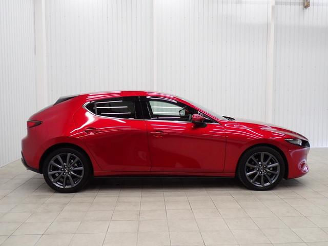 ＭＡＺＤＡ３ファストバック ２０Ｓプロアクティブ　ツーリングセレクション　マツダコネクト・衝突軽減Ｂ・障害物センサー・ＢＳＭ・ＨＵＤ・ワイヤレス充電・全方位カメラ・電動シート・シートヒーター・ハンドルヒーター・ＬＥＤライト・純正ＡＷ・フルセグＴＶ・Ｂｌｕｅｔｏｏｔｈ・ＥＴＣ（50枚目）