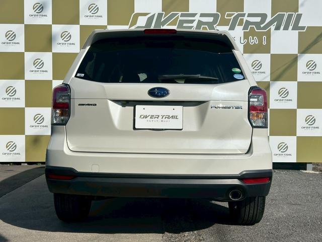 フォレスター スタイルモダン ●ワンオーナー●ユーザー買取車●アイサイトVer3●OPパワーバックドア●OP18インチホイール●OPシルバールーフレール●パワーシート●社外8インチナビ●フルセグ●バックカメラ●ドライブレコーダー(4枚目)