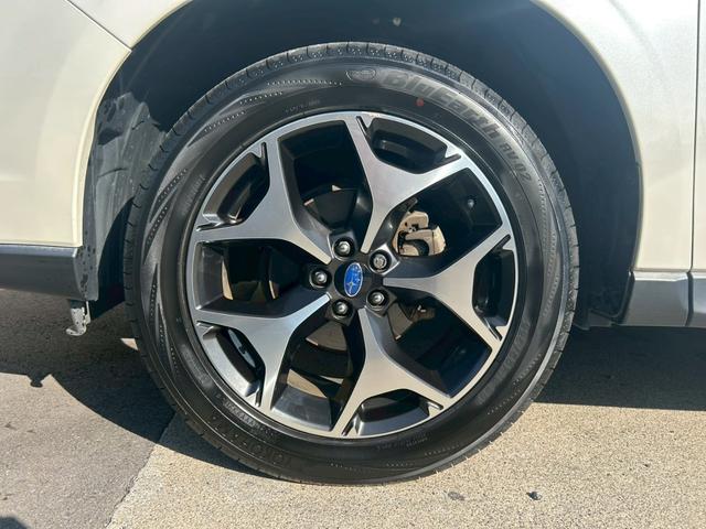 フォレスター スタイルモダン ●ワンオーナー●ユーザー買取車●アイサイトVer3●OPパワーバックドア●OP18インチホイール●OPシルバールーフレール●パワーシート●社外8インチナビ●フルセグ●バックカメラ●ドライブレコーダー(9枚目)