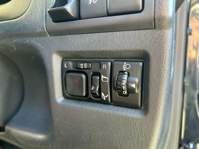 ジムニー クロスアドベンチャー　５速ＭＴ　４ＷＤ　Ｐ－ナビ　ＴＡＮＩＧＵＣＨＩソルブ３インチＵＰ　ＭＲＳ製インテークチャンバー　ＭＲＳ製エアクリ　ＦＵＪＩＴＳＵＢＯ－ＡＫマフラー　ラノーズエアＢプレート　ＯＰＥＮＣＯＵＮＴＲＹ（28枚目）