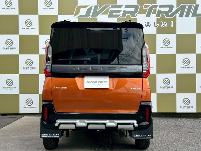 デリカミニ T プレミアム ●ナイトロパワー15インチアルミ●社外マフラー●社外エアクリ●TOYOオープンカントリー●純正9インチナビ●全方位モニター●e-アシスト●デジタルインナーミラー●ドライブレコーダー前後(4枚目)