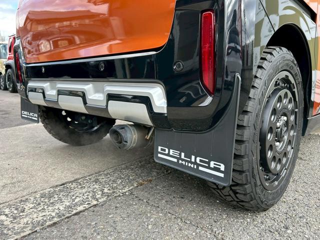デリカミニ T プレミアム ●ナイトロパワー15インチアルミ●社外マフラー●社外エアクリ●TOYOオープンカントリー●純正9インチナビ●全方位モニター●e-アシスト●デジタルインナーミラー●ドライブレコーダー前後(9枚目)