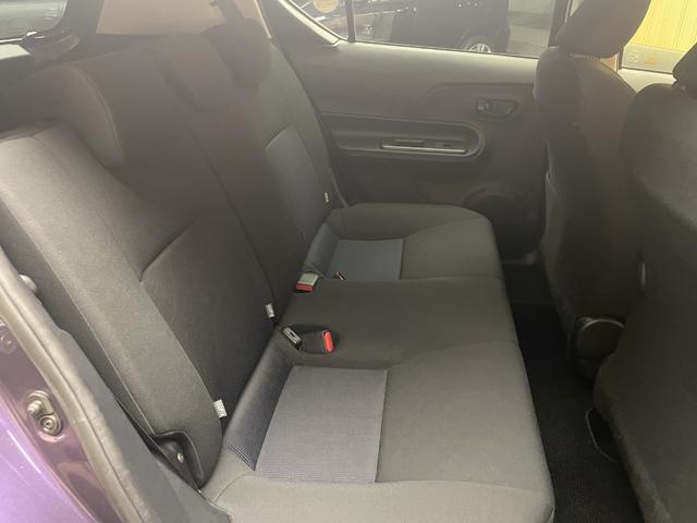 アクア Ｓ　車検２年　衝突被害軽減ブレーキ　スマートキー　電動格納ドアミラー　トヨタ純正ナビ　バックカメラ　ドライブレコーダー　ＬＥＤヘッドライト　オートエアコン　光軸調整機能　横滑り防止機能（22枚目）