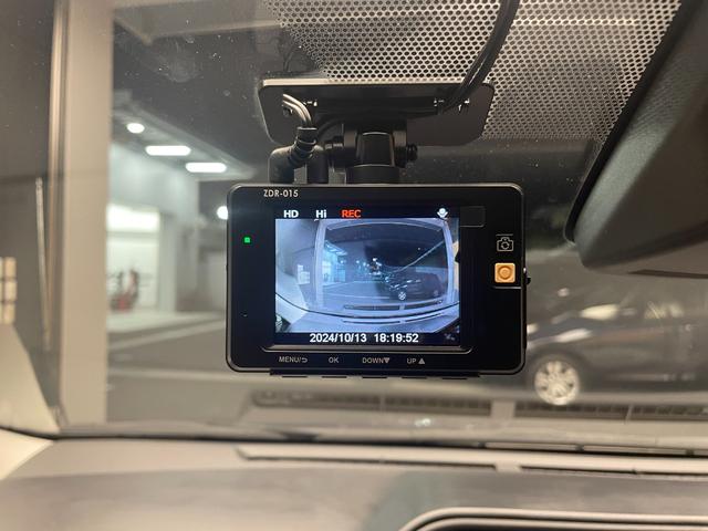 アクア Ｓ　車検２年　衝突被害軽減ブレーキ　スマートキー　電動格納ドアミラー　トヨタ純正ナビ　バックカメラ　ドライブレコーダー　ＬＥＤヘッドライト　オートエアコン　光軸調整機能　横滑り防止機能（24枚目）