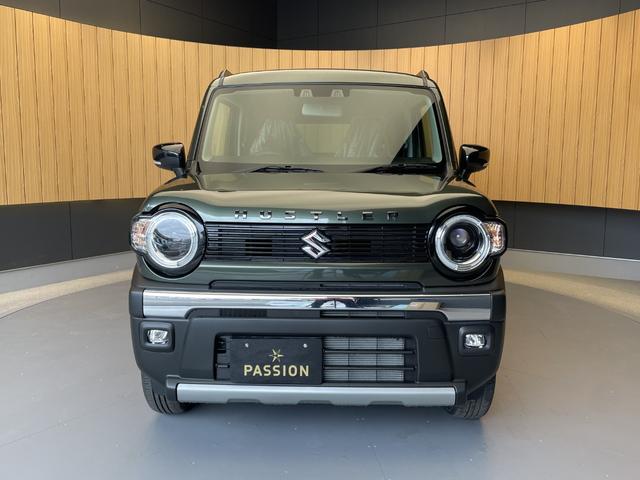 ハスラー タフワイルド　届出済未使用車　衝突被害軽減ブレーキ　コーナーセンサー　スマートキー　アダクティブクルーズコントロール　シートヒーター　アイドリングストップ　ＬＥＤヘッドライト　アルミホイール　ルーフレール（4枚目）
