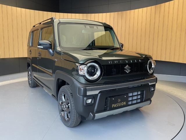 ハスラー タフワイルド　届出済未使用車　衝突被害軽減ブレーキ　コーナーセンサー　スマートキー　アダクティブクルーズコントロール　シートヒーター　アイドリングストップ　ＬＥＤヘッドライト　アルミホイール　ルーフレール（5枚目）
