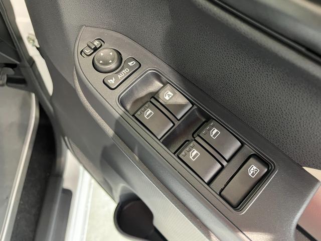 タント X 片側電動スライドドア 衝突被害軽減ブレーキ コーナーセンサー 電動格納ドアミラー LEDヘッドライト オートハイビーム アイドリングストップ オートエアコン パワーウインドウ 全方位カメラ(24枚目)