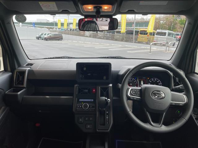 タフト Ｇ　ダーククロムベンチャー　届出済未使用車　衝突被害軽減ブレーキ　コーナーセンサー　スマートキー　シートヒーター　ＬＥＤヘッドライト　バックカメラ　電動格納ドアミラー　電子パーキング　アルミホイール　アイドリングストップ（11枚目）