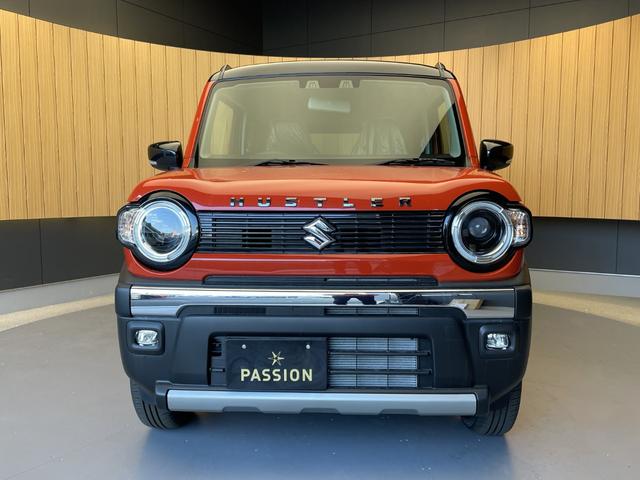 ハスラー タフワイルド　届出済未使用車　衝突被害軽減ブレーキ　コーナーセンサー　スマートキー　アダクティブクルーズコントロール　シートヒーター　アイドリングストップ　ＬＥＤヘッドライト　アルミホイール　ルーフレール（5枚目）