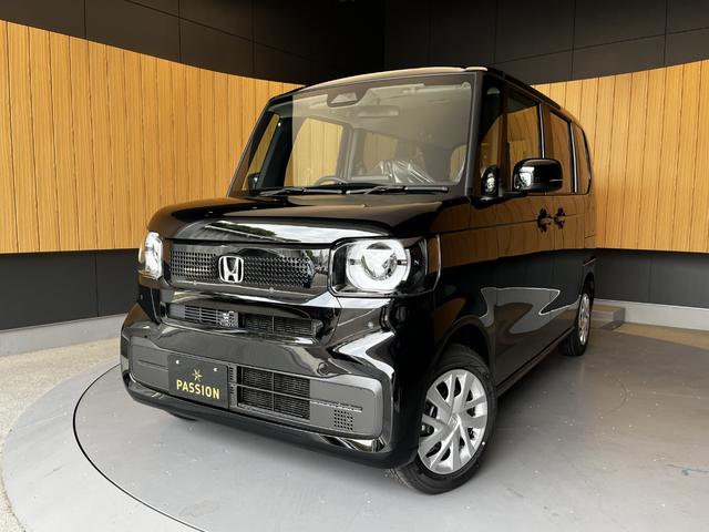 Ｎ－ＢＯＸ ベースグレード　届出済未使用車　片側電動スライドドア　衝突被害軽減ブレーキ　コーナーセンサー　アダクティブクルーズコントロール　アイドリングストップ　スマートキー　ＬＥＤヘッドライト　チップアップシート　バックカメラ（3枚目）