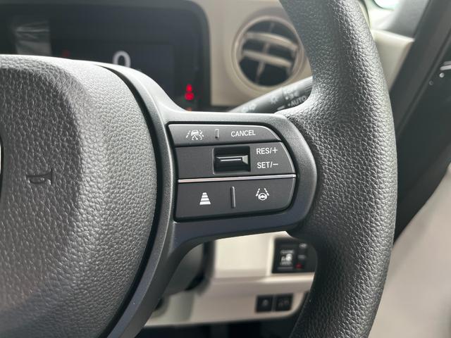 Ｎ－ＢＯＸ ベースグレード　届出済未使用車　片側電動スライドドア　衝突被害軽減ブレーキ　コーナーセンサー　アダクティブクルーズコントロール　アイドリングストップ　スマートキー　ＬＥＤヘッドライト　チップアップシート　バックカメラ（16枚目）