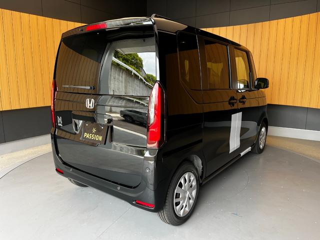 Ｎ－ＢＯＸ ベースグレード　届出済未使用車　片側電動スライドドア　衝突被害軽減ブレーキ　コーナーセンサー　アダクティブクルーズコントロール　アイドリングストップ　スマートキー　ＬＥＤヘッドライト　チップアップシート　バックカメラ（8枚目）