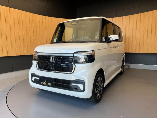 N-BOXカスタム ベースグレード 届出済未使用車 両側電動スライドドア 衝突被害軽減ブレーキ コーナーセンサー アダクティブクルーズコントロール アイドリングストップ スマートキー LEDヘッドライト チップアップシート バックカメラ(5枚目)