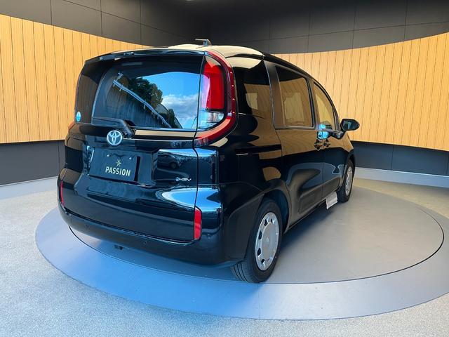 シエンタ ハイブリッドX 登録済未使用車 片側電動スライドドア 衝突被害軽減ブレーキ コーナーセンサー スマートキー アダクティブクルーズコントロール LEDヘッドライト 電動格納ドアミラー オートエアコン 3列シート7人乗り(8枚目)