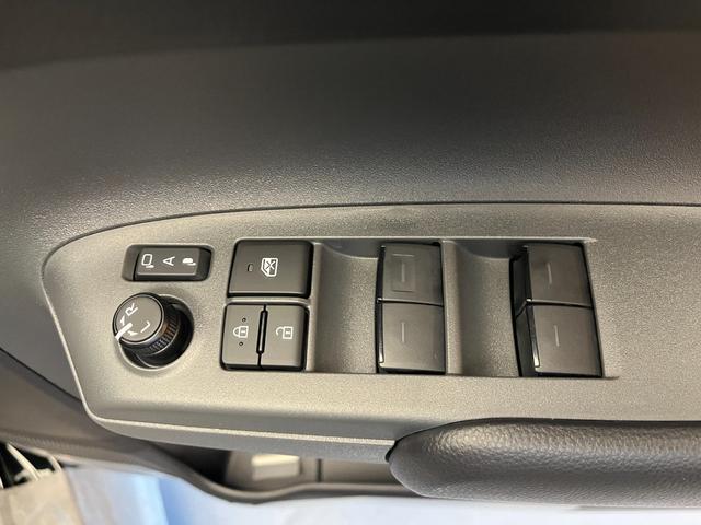 シエンタ ハイブリッドX 登録済未使用車 片側電動スライドドア 衝突被害軽減ブレーキ コーナーセンサー スマートキー アダクティブクルーズコントロール LEDヘッドライト 電動格納ドアミラー オートエアコン 3列シート7人乗り(21枚目)