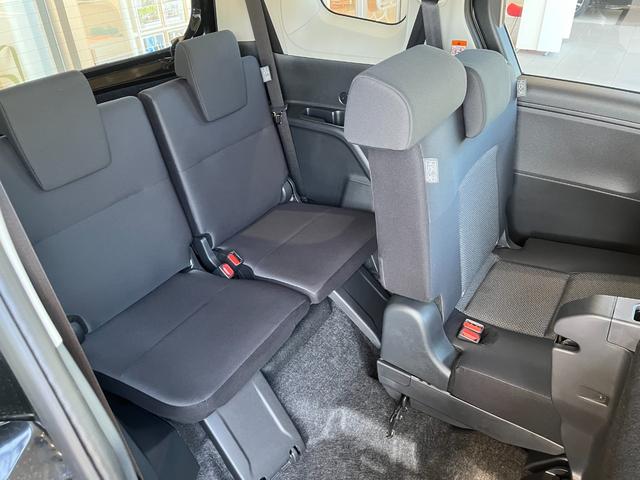 シエンタ ハイブリッドX 登録済未使用車 片側電動スライドドア 衝突被害軽減ブレーキ コーナーセンサー スマートキー アダクティブクルーズコントロール LEDヘッドライト 電動格納ドアミラー オートエアコン 3列シート7人乗り(25枚目)