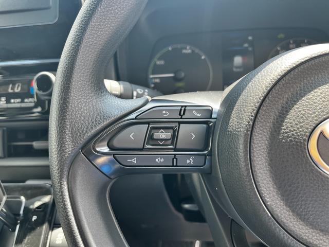 シエンタ ハイブリッドＸ　登録済未使用車　片側電動スライドドア　衝突被害軽減ブレーキ　コーナーセンサー　スマートキー　アダクティブクルーズコントロール　ＬＥＤヘッドライト　電動格納ドアミラー　オートエアコン　３列シート７人乗り（16枚目）