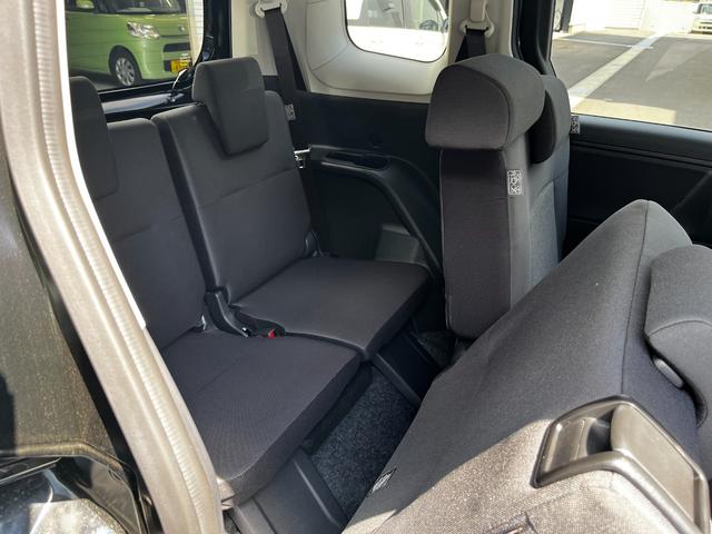 シエンタ ハイブリッドＸ　登録済未使用車　片側電動スライドドア　衝突被害軽減ブレーキ　コーナーセンサー　スマートキー　アダクティブクルーズコントロール　ＬＥＤヘッドライト　電動格納ドアミラー　オートエアコン　３列シート７人乗り（22枚目）