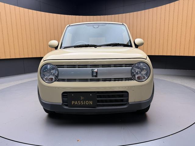 アルトラパン Ｌ　車検８年５月　衝突被害軽減ブレーキ　スマートキー　アイドリングストップ　シートヒーター　セキュリティアラーム　電動格納ドアミラー　ベンチシート　横滑り防止機能　光軸調整機能　パワーウインドウ（6枚目）