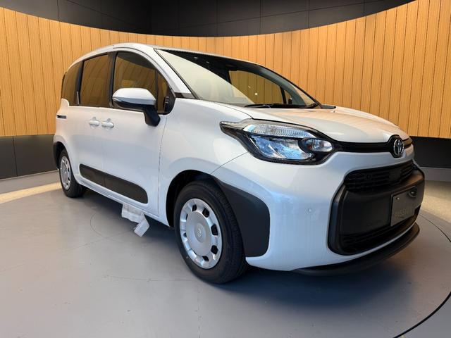 シエンタ ハイブリッドX 登録済未使用車 片側電動スライドドア 衝突被害軽減ブレーキ コーナーセンサー スマートキー アダクティブクルーズコントロール LEDヘッドライト 電動格納ドアミラー オートエアコン 3列シート7人乗り(7枚目)