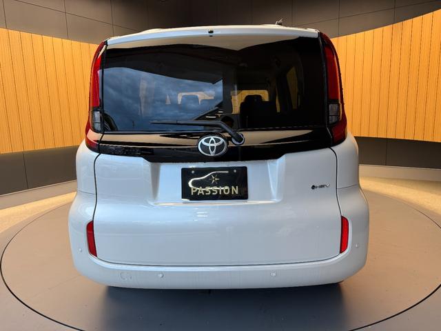 シエンタ ハイブリッドX 登録済未使用車 片側電動スライドドア 衝突被害軽減ブレーキ コーナーセンサー スマートキー アダクティブクルーズコントロール LEDヘッドライト 電動格納ドアミラー オートエアコン 3列シート7人乗り(9枚目)