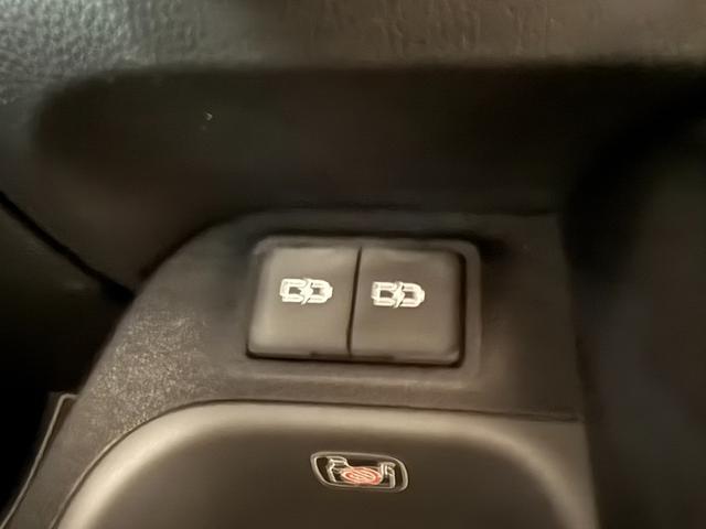 シエンタ ハイブリッドX 登録済未使用車 片側電動スライドドア 衝突被害軽減ブレーキ コーナーセンサー スマートキー アダクティブクルーズコントロール LEDヘッドライト 電動格納ドアミラー オートエアコン 3列シート7人乗り(19枚目)