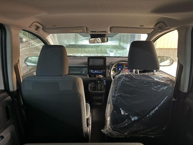 シエンタ ハイブリッドX 登録済未使用車 片側電動スライドドア 衝突被害軽減ブレーキ コーナーセンサー スマートキー アダクティブクルーズコントロール LEDヘッドライト 電動格納ドアミラー オートエアコン 3列シート7人乗り(25枚目)