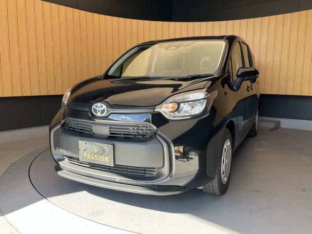 シエンタ ハイブリッドX 登録済未使用車 片側電動スライドドア 衝突被害軽減ブレーキ コーナーセンサー スマートキー アダクティブクルーズコントロール LEDヘッドライト 電動格納ドアミラー オートエアコン 3列シート7人乗り(5枚目)